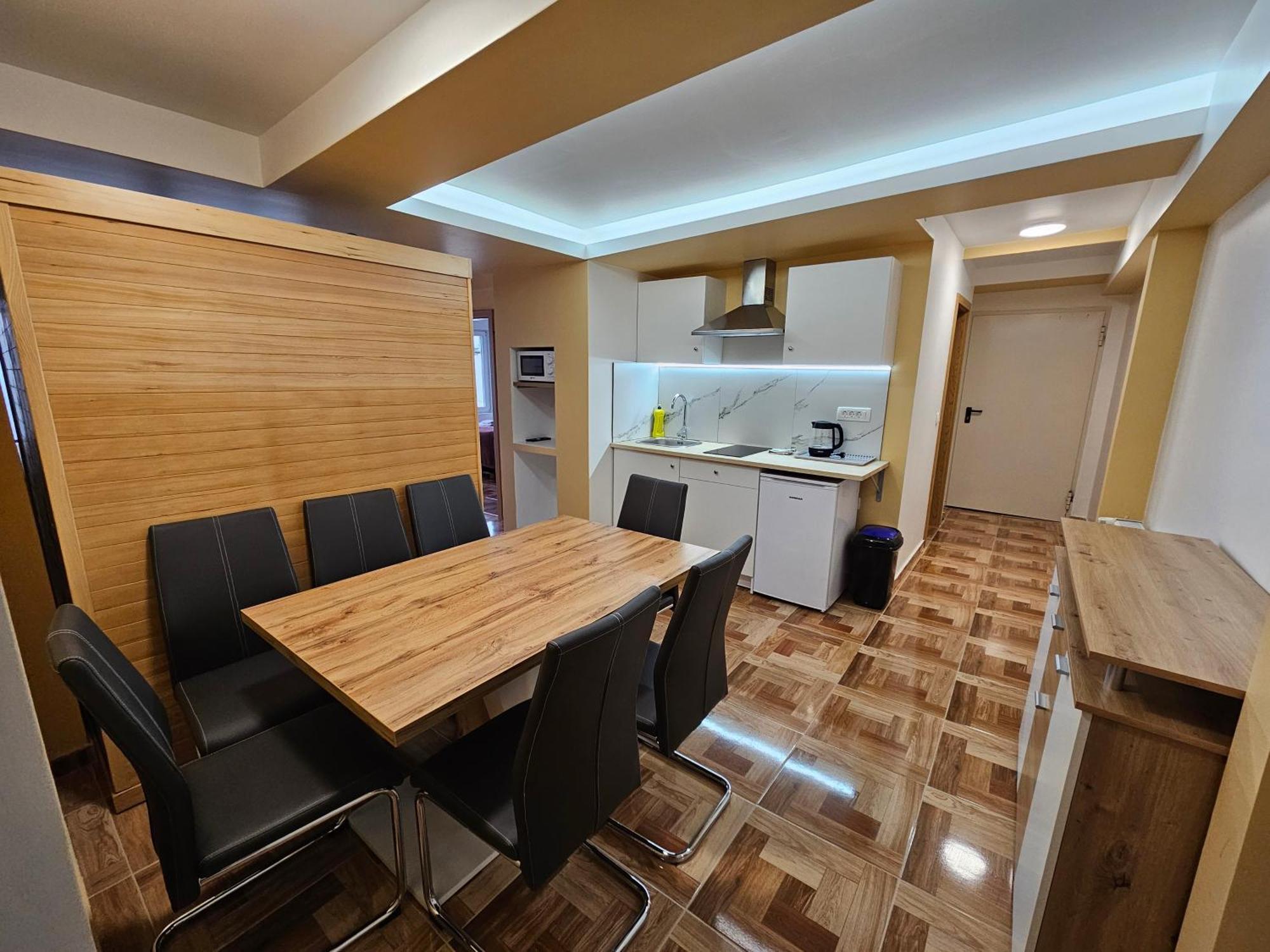 Royal Apartments & Rooms Zagreb Bagian luar foto