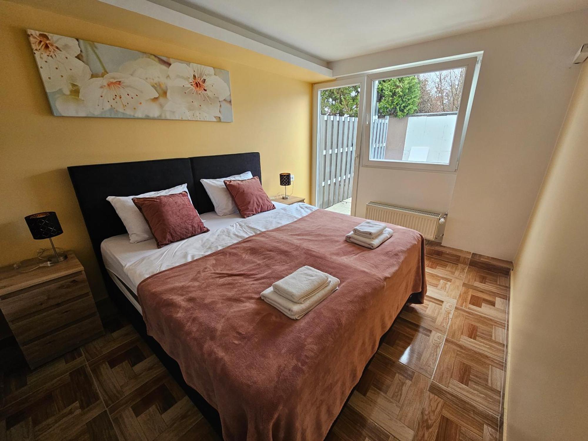 Royal Apartments & Rooms Zagreb Bagian luar foto