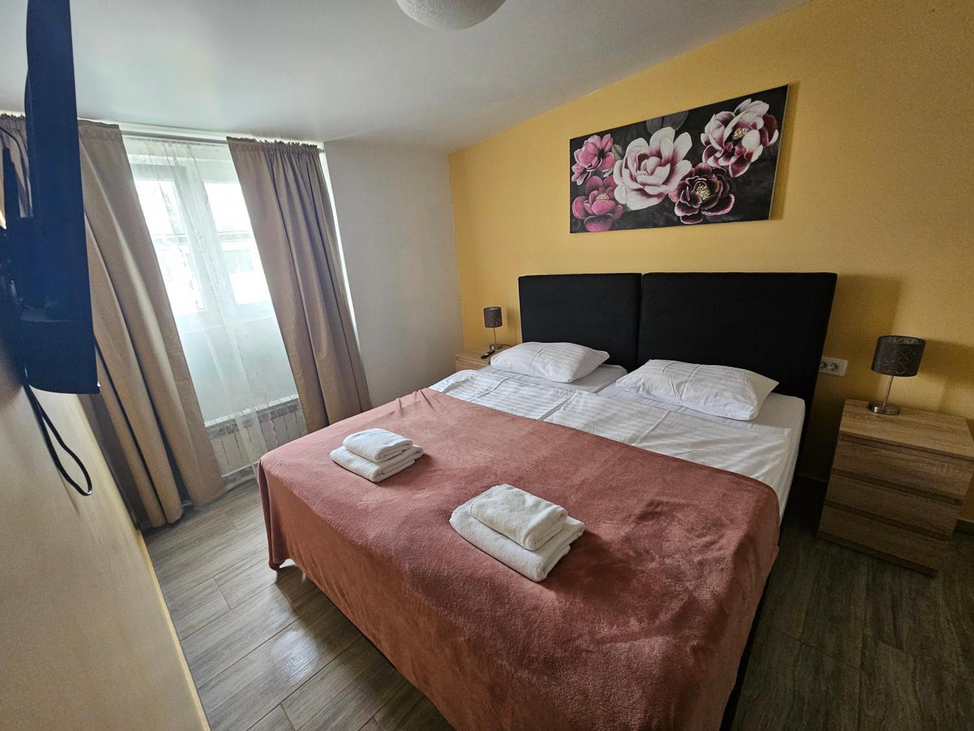Royal Apartments & Rooms Zagreb Bagian luar foto