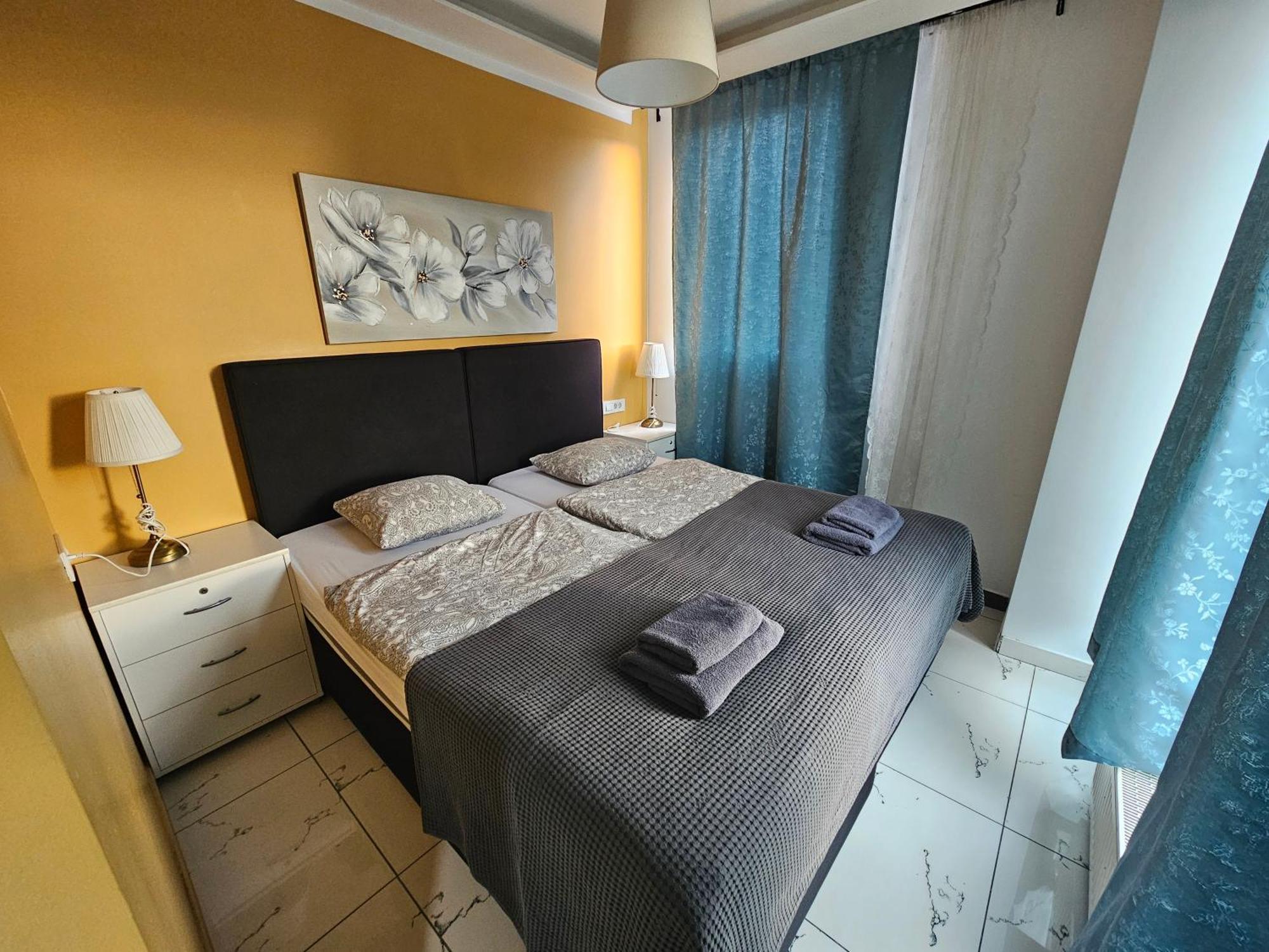 Royal Apartments & Rooms Zagreb Bagian luar foto
