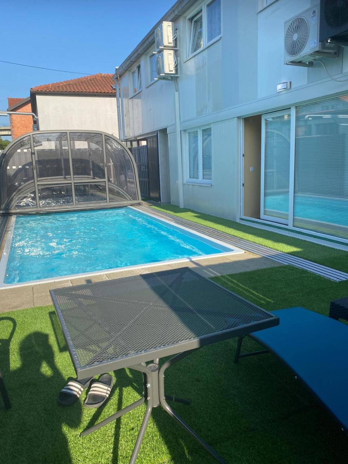 Royal Apartments & Rooms Zagreb Bagian luar foto
