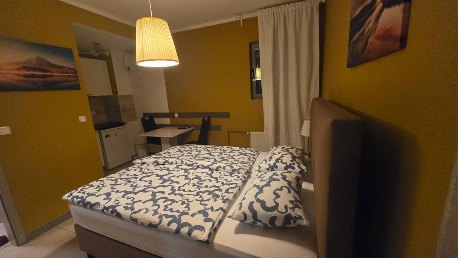 Royal Apartments & Rooms Zagreb Bagian luar foto